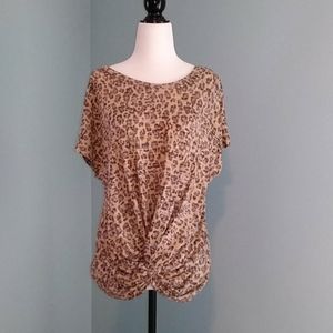🛍️3/$25 🔥Leopard Print Knot Top